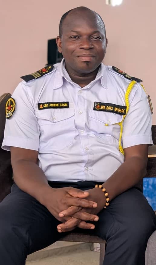 Capitaine DAGRI AKRE ARSÈNE